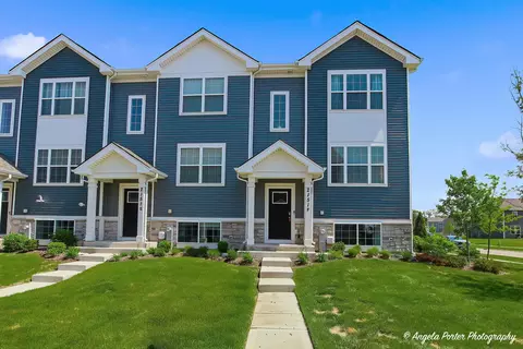 2151 Sassafras Way #F, Wonder Lake, IL 60097
