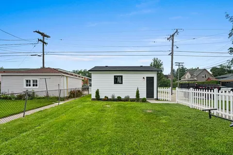 Exterior - 4200 Prescott Ave, Lyons, IL 60534 photo 2 of 2
