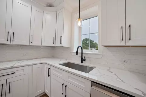 Kitchen - 4200 Prescott Ave, Lyons, IL 60534 photo 3 of 3