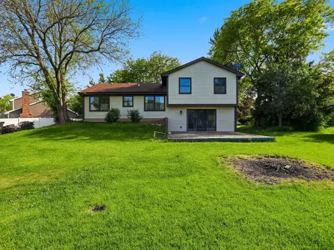 Exterior - Undisclosed, Bartlett, IL 60103 photo 6 of 7