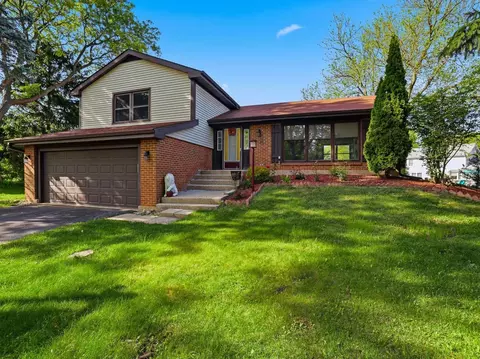 Exterior - Undisclosed, Bartlett, IL 60103 photo 2 of 7