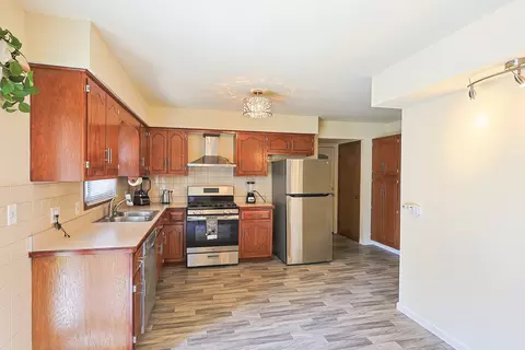 Kitchen - 1305 Van St, Elgin, IL 60123 photo 1 of 3