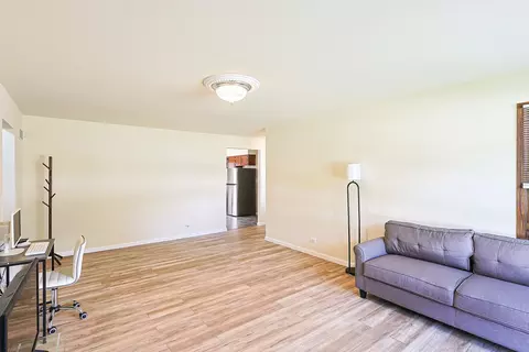 Living - 1305 Van St, Elgin, IL 60123 photo 2 of 3