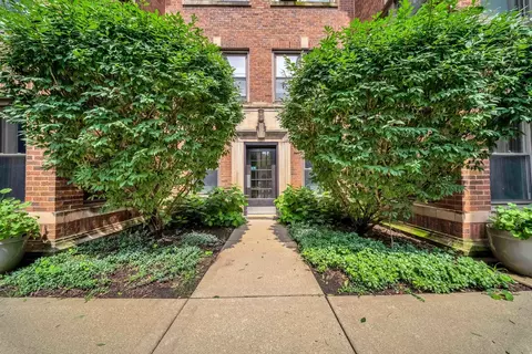 Exterior - 54 Forest Ave #2W, Riverside, IL 60546 photo 2 of 2
