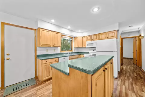 Kitchen - 11320 2nd St, Roscoe, IL 61073 photo 1 of 4