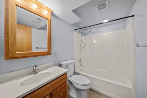 Bath - 11320 2nd St, Roscoe, IL 61073 photo 2 of 2