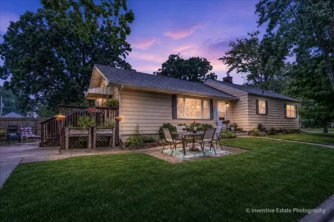 1051 Cottage Pl, Joliet, IL 60436
