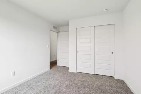 Bedroom - 13610 S Coronado Cir, Plainfield, IL 60544 photo 6 of 10