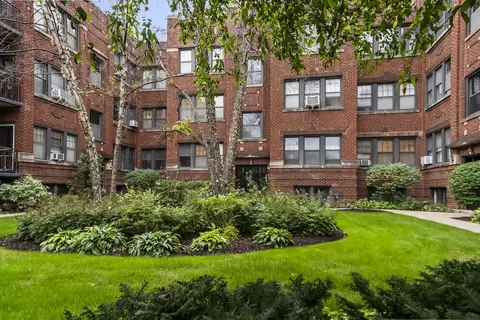 639 Garfield St #3, Oak Park, IL 60304