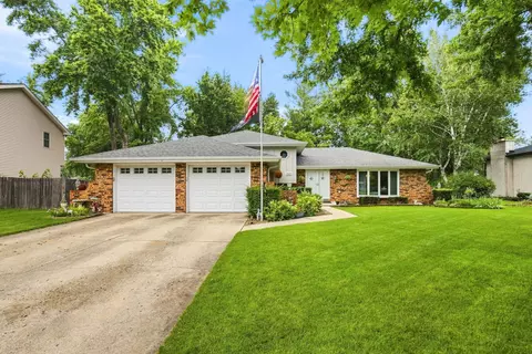 Other - 25403 W Willow Dr, Plainfield, IL 60544 photo 1 of 9