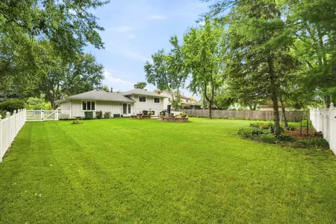 Exterior - 25403 W Willow Dr, Plainfield, IL 60544 photo 7 of 7