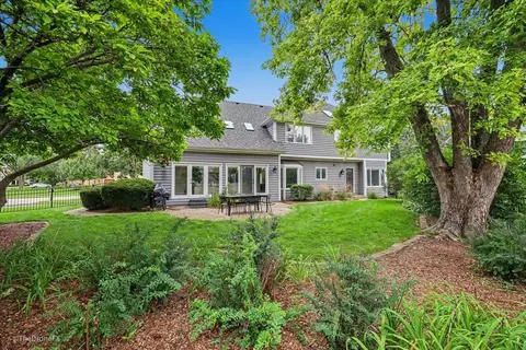 Exterior - 1772 Challenger Ct, Wheaton, IL 60189 photo 2 of 2
