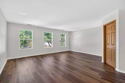 Living - 24038 W Walnut Cir #24038, Plainfield, IL 60585 photo 5 of 6