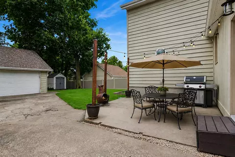 Exterior - 523 E Main St, Morris, IL 60450 photo 3 of 7