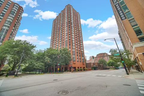 899 S Plymouth Ct #1602, Chicago, IL 60605