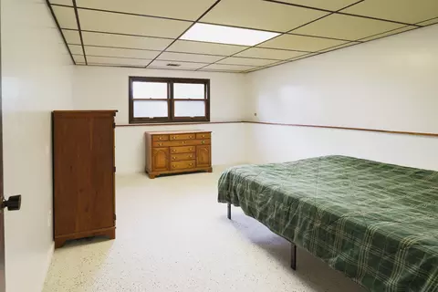 Bedroom - 2705 Debo Dr, Peru, IL 61354 photo 4 of 4