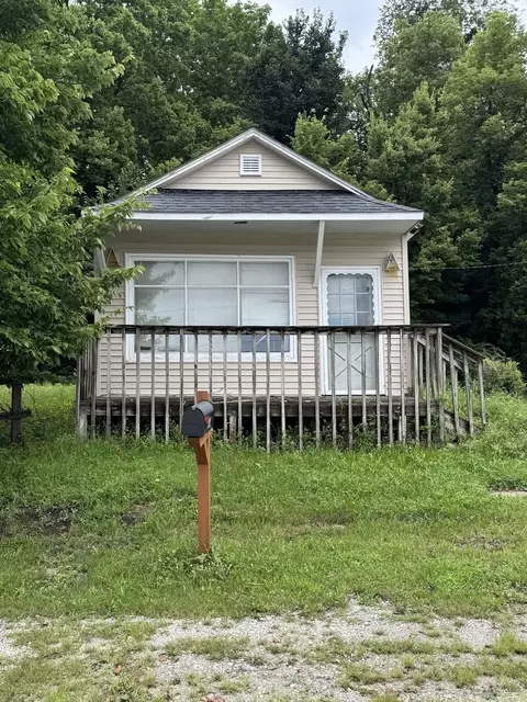 202 E 22nd Avenue A Ave, Coal Valley, IL 61240