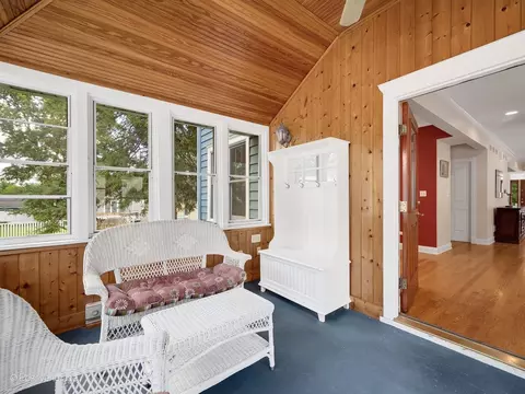 Exterior - 217 S Summit St, Wheaton, IL 60187 photo 3 of 5