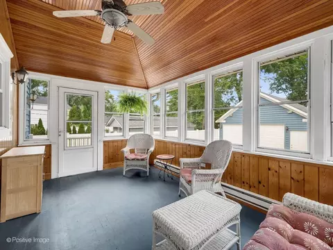 Exterior - 217 S Summit St, Wheaton, IL 60187 photo 4 of 5