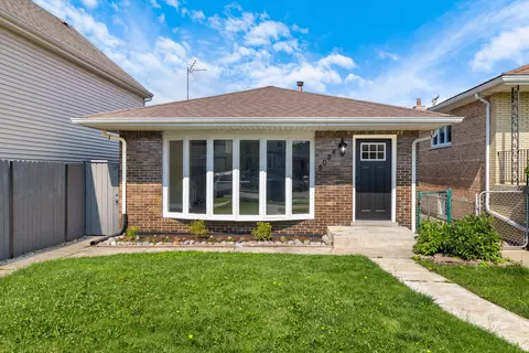 5024 S Lockwood Ave, Chicago, IL 60638