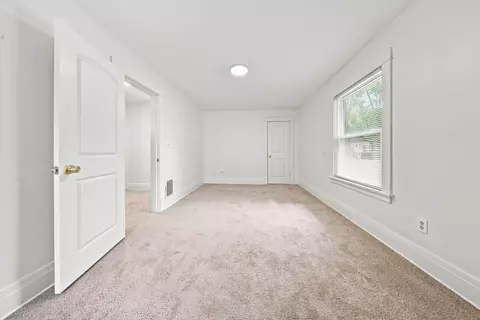 Bedroom - 387 S Evergreen Ave, Kankakee, IL 60901 photo 6 of 7