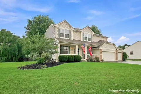751 Needlegrass Pkwy, Antioch, IL 60002