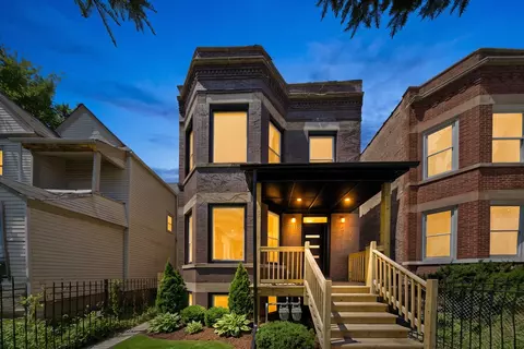 7018 S Rhodes Ave, Chicago, IL 60637