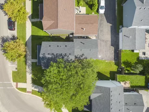 View/Area - 1010 Symphony Dr, Aurora, IL 60504 photo 1 of 12