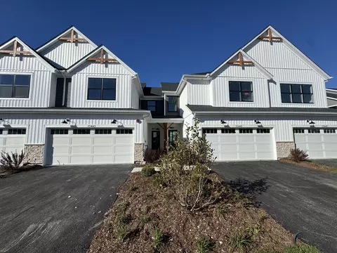 15445 W Amelia Cir, Lockport, IL 60441