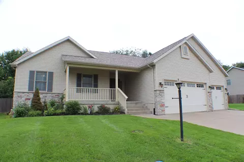601 N 6th St Cir, Princeton, IA 52768