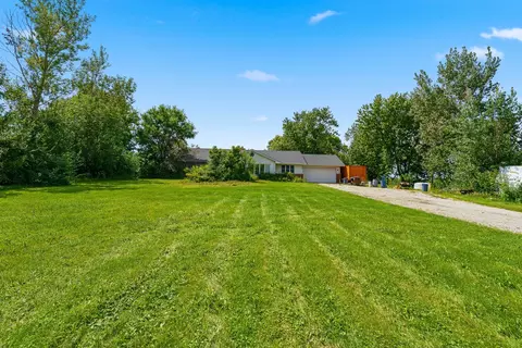 Exterior - 30640 S Ashland Ave, Beecher, IL 60401 photo 3 of 23