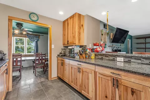 Kitchen - 30640 S Ashland Ave, Beecher, IL 60401 photo 3 of 7