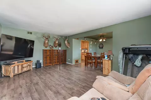 Living - 30640 S Ashland Ave, Beecher, IL 60401 photo 2 of 3