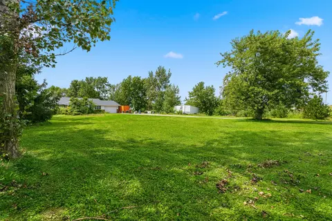 Exterior - 30640 S Ashland Ave, Beecher, IL 60401 photo 15 of 23