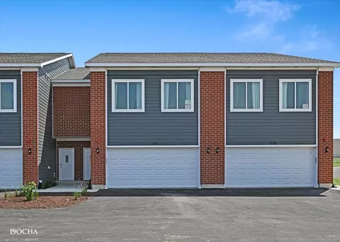 1215 Gillespie Ln, Yorkville, IL 60560