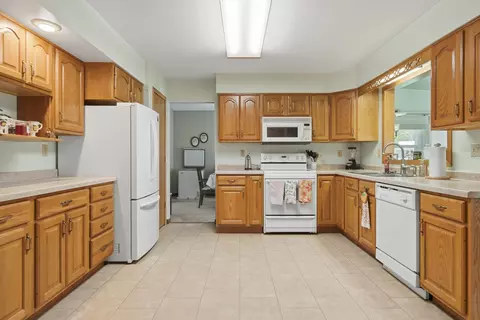 Kitchen - 23853 Hazel Rd, Sterling, IL 61081 photo 2 of 3