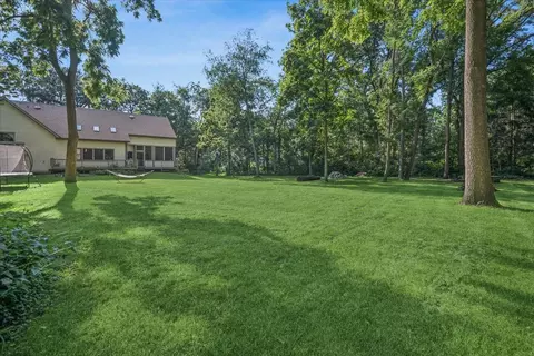Exterior - 6008 Tomlinson Dr, Mchenry, IL 60050 photo 6 of 7