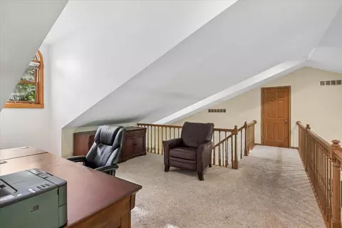 Entry Way - 6008 Tomlinson Dr, Mchenry, IL 60050 photo 4 of 4