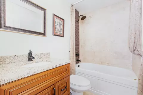 Bath - 16 W751 90th St, Willowbrook, IL 60527 photo 3 of 5