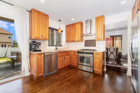 Kitchen - 16 W751 90th St, Willowbrook, IL 60527 photo 3 of 3