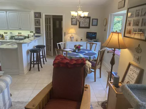 Dining - 17 Pendleton Way, Bloomington, IL 61704 photo 2 of 2