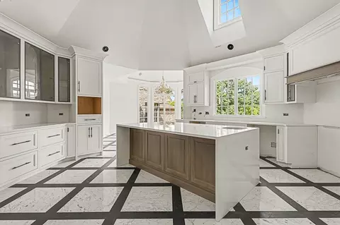 Kitchen - 80 Ashton Dr, Burr Ridge, IL 60527 photo 1 of 1