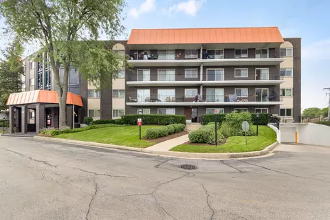 4949 Golf Rd #310, Skokie, IL 60077