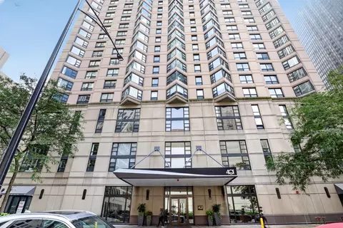 401 E Ontario St #2203, Chicago, IL 60611