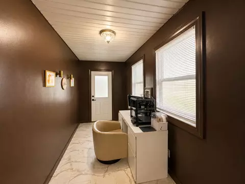 Entry Way - 201 Mc Kinley St, Georgetown, IL 61846 photo 1 of 1