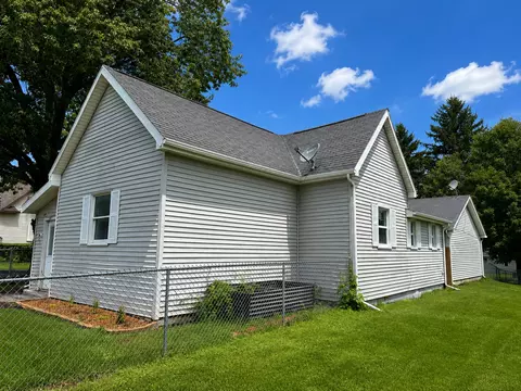 Exterior - 201 Mc Kinley St, Georgetown, IL 61846 photo 6 of 6