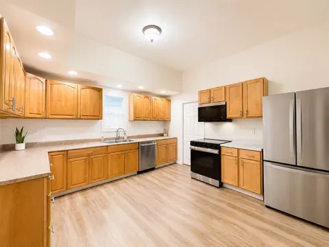 Kitchen - 201 Mc Kinley St, Georgetown, IL 61846 photo 1 of 4