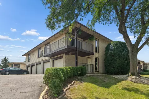 15701 Orlan Brook Dr #5, Orland Park, IL 60462