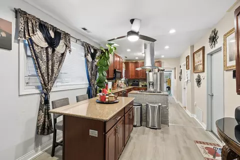 Kitchen - 4522 Lawndale Ave, Lyons, IL 60534 photo 1 of 5