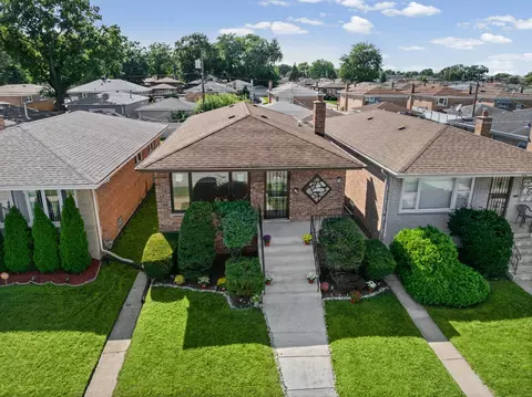 658 Hoxie Ave, Calumet City, IL 60409